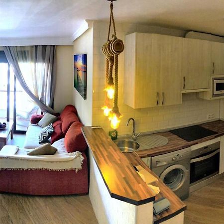 Coqueto Apartamento En Puerto Marina Con Piscina Benalmádena Eksteriør billede