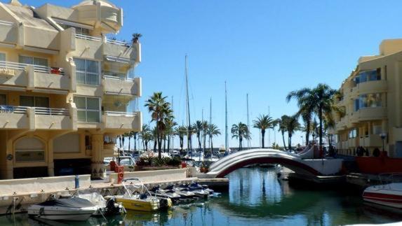 Coqueto Apartamento En Puerto Marina Con Piscina Benalmádena Eksteriør billede