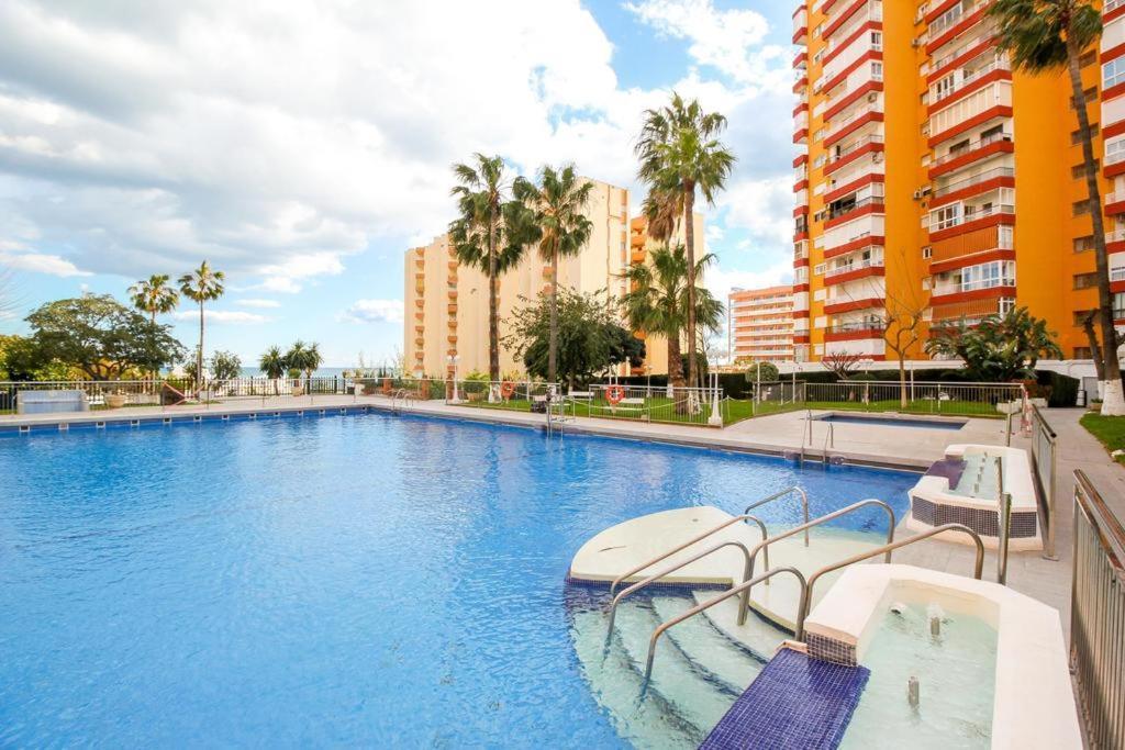 Coqueto Apartamento En Puerto Marina Con Piscina Benalmádena Eksteriør billede