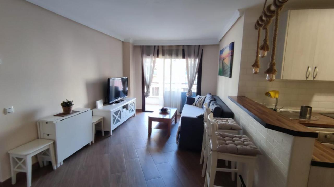 Coqueto Apartamento En Puerto Marina Con Piscina Benalmádena Eksteriør billede